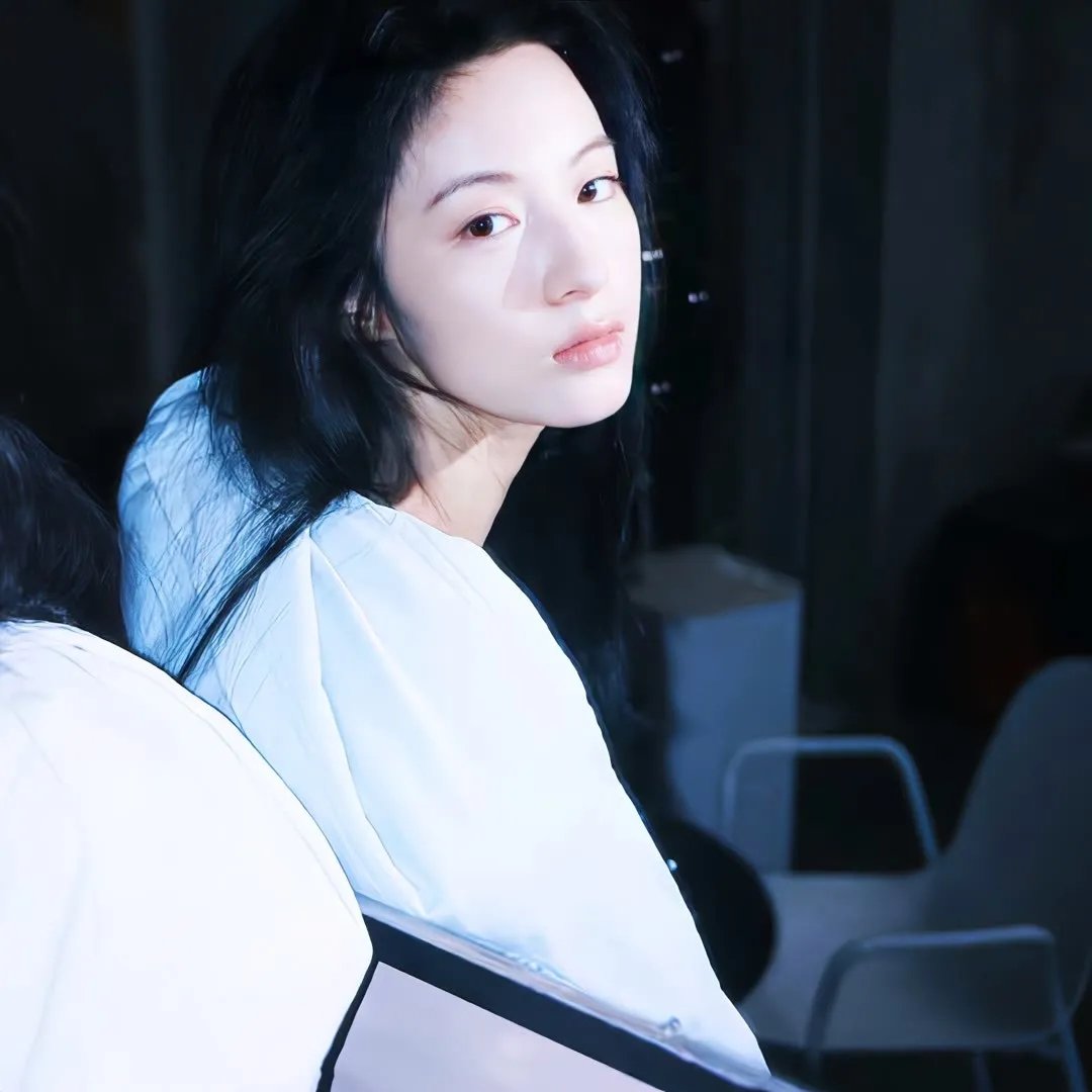 求爱女王 封面